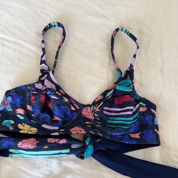 Araks Floral High Waisted Bikini Set - Picture 3 of 8
